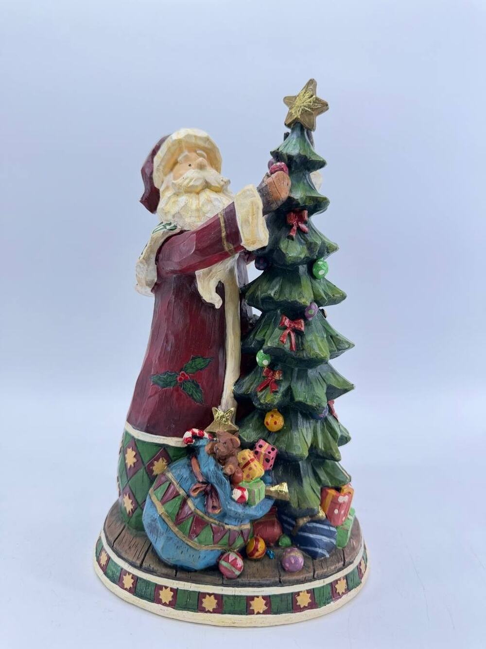 St Nicholas Square Winterland 2008 Santa Decorating Tree Resin Figurine 1.25 lb